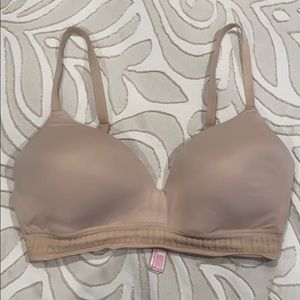 PINK by VS. wirefree Bra
